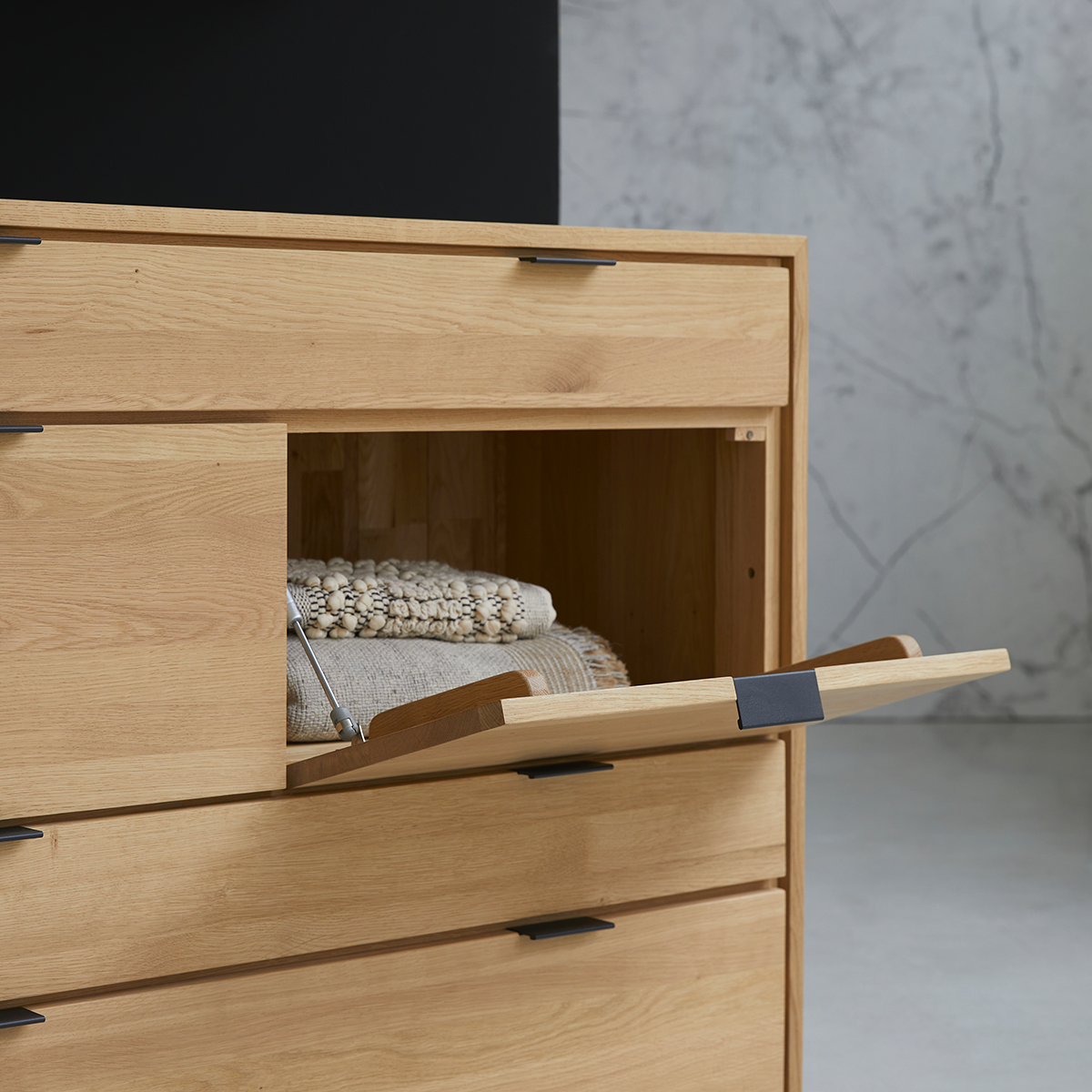 Senson solid oak Chest of drawers Senson solid oak Chest of drawers
