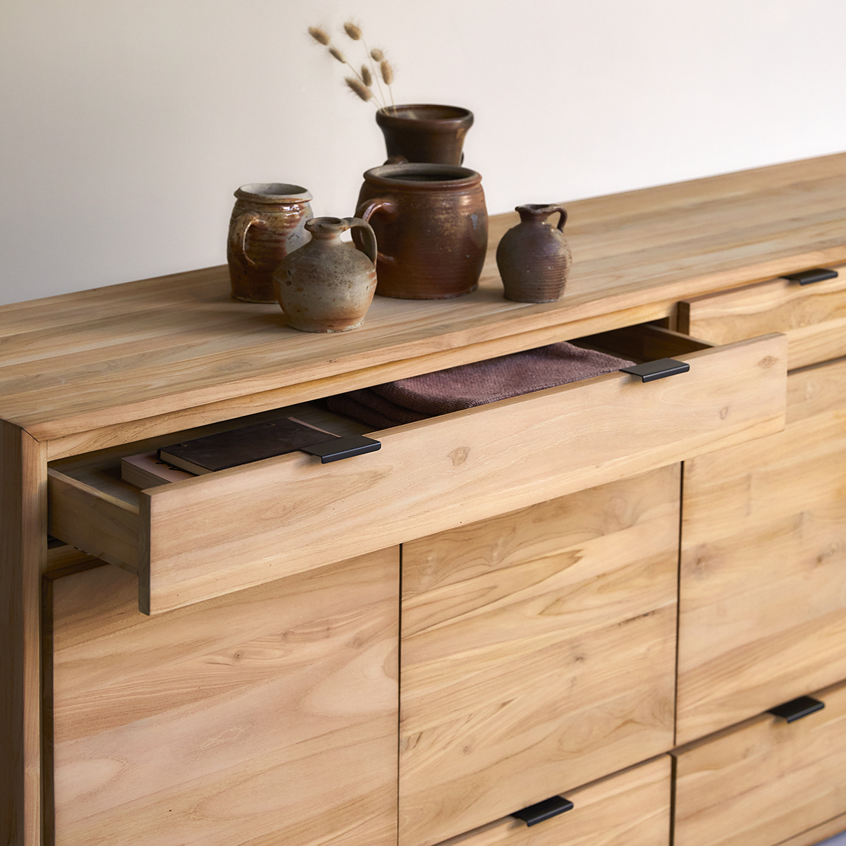 Senson solid teak sideboard 200 cm Senson solid teak sideboard 200 cm