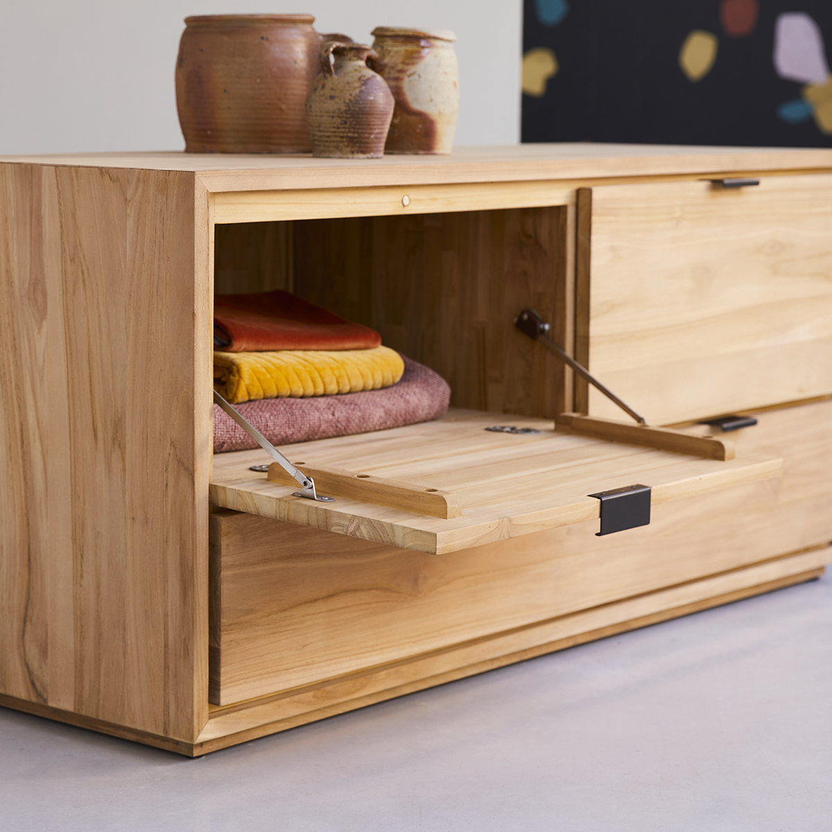 Senson solid teak TV unit 120 cm Senson solid teak TV unit 120 cm