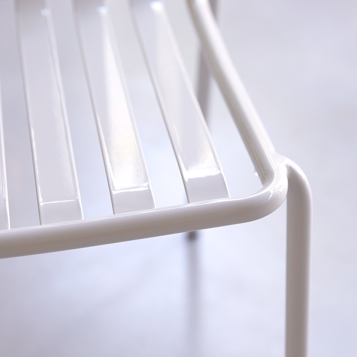 Silla de metal Gaby white Silla de metal Gaby white