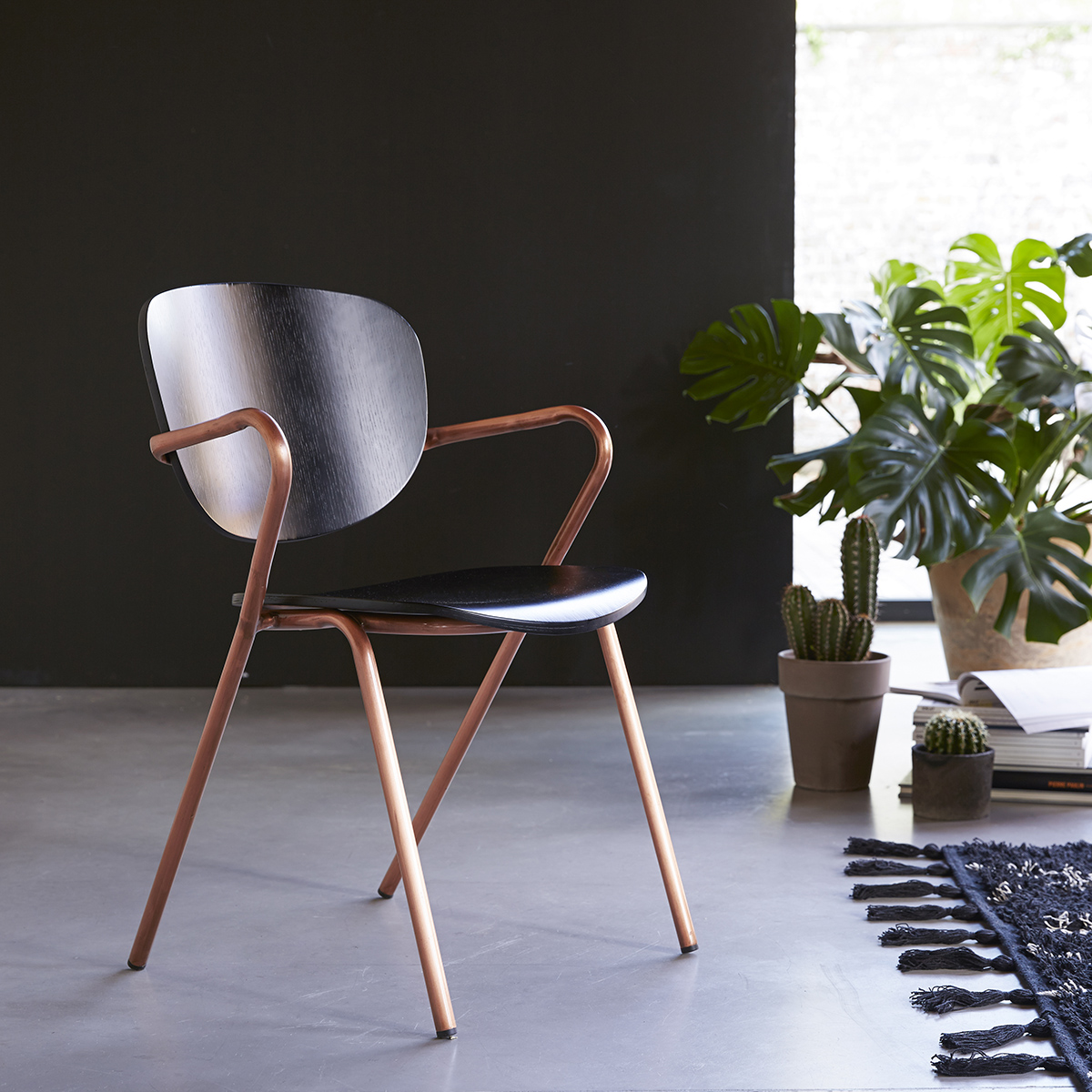 Silla en metal y roble Ada Copper Silla en metal y roble Ada Copper