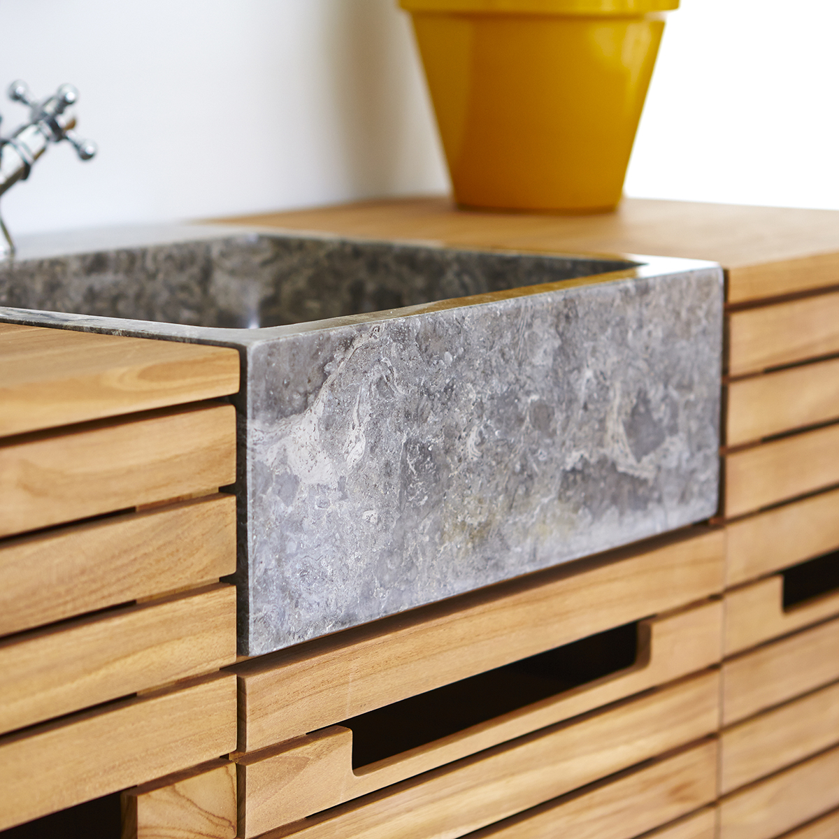 Slats solid teak and Marble Wash Unit 125 Slats solid teak and Marble Wash Unit 125