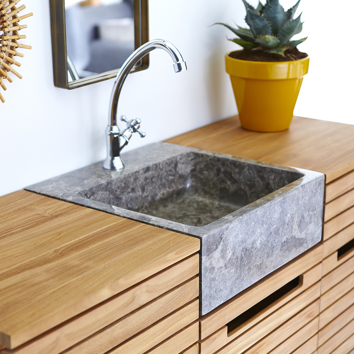 Slats solid teak and Marble Wash Unit 125 Slats solid teak and Marble Wash Unit 125
