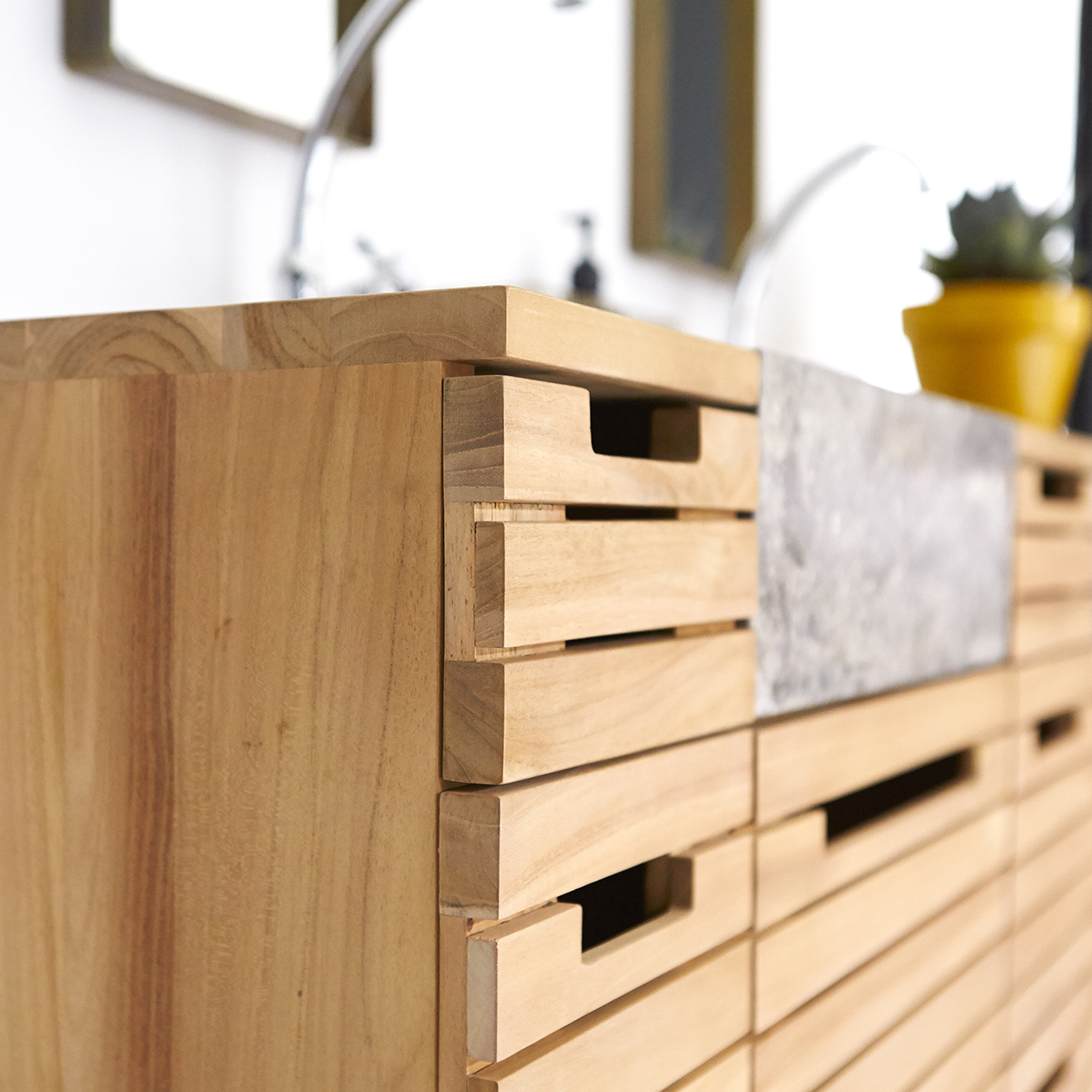 Slats solid teak and Marble Wash Unit 150 Slats solid teak and Marble Wash Unit 150