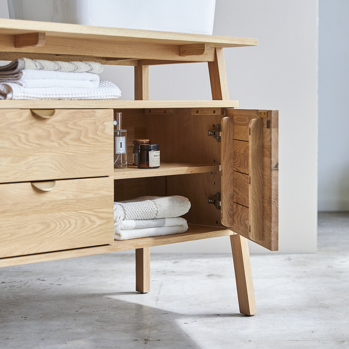solid oak vanity unit 140 Pola solid oak vanity unit 140 Pola