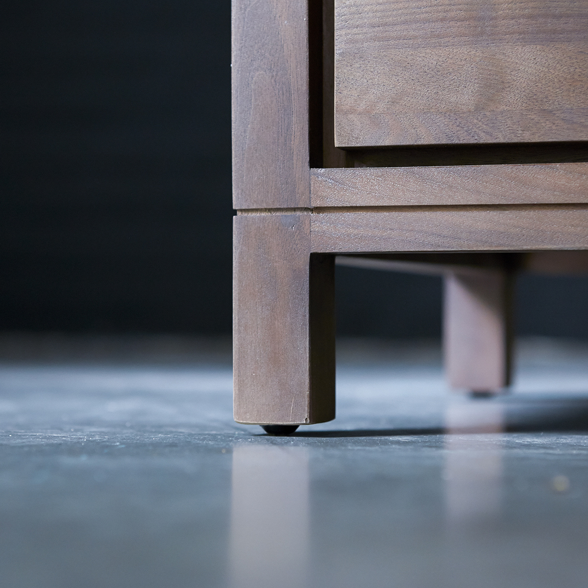 Solid solid walnut TV Stand 180 cm Solid solid walnut TV Stand 180 cm