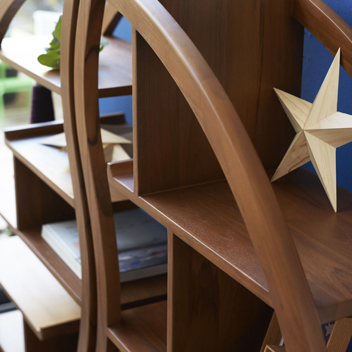 Sphère Bi Ying Yang solid teak Bookshelf 155x155 Sphère Bi Ying Yang solid teak Bookshelf 155x155