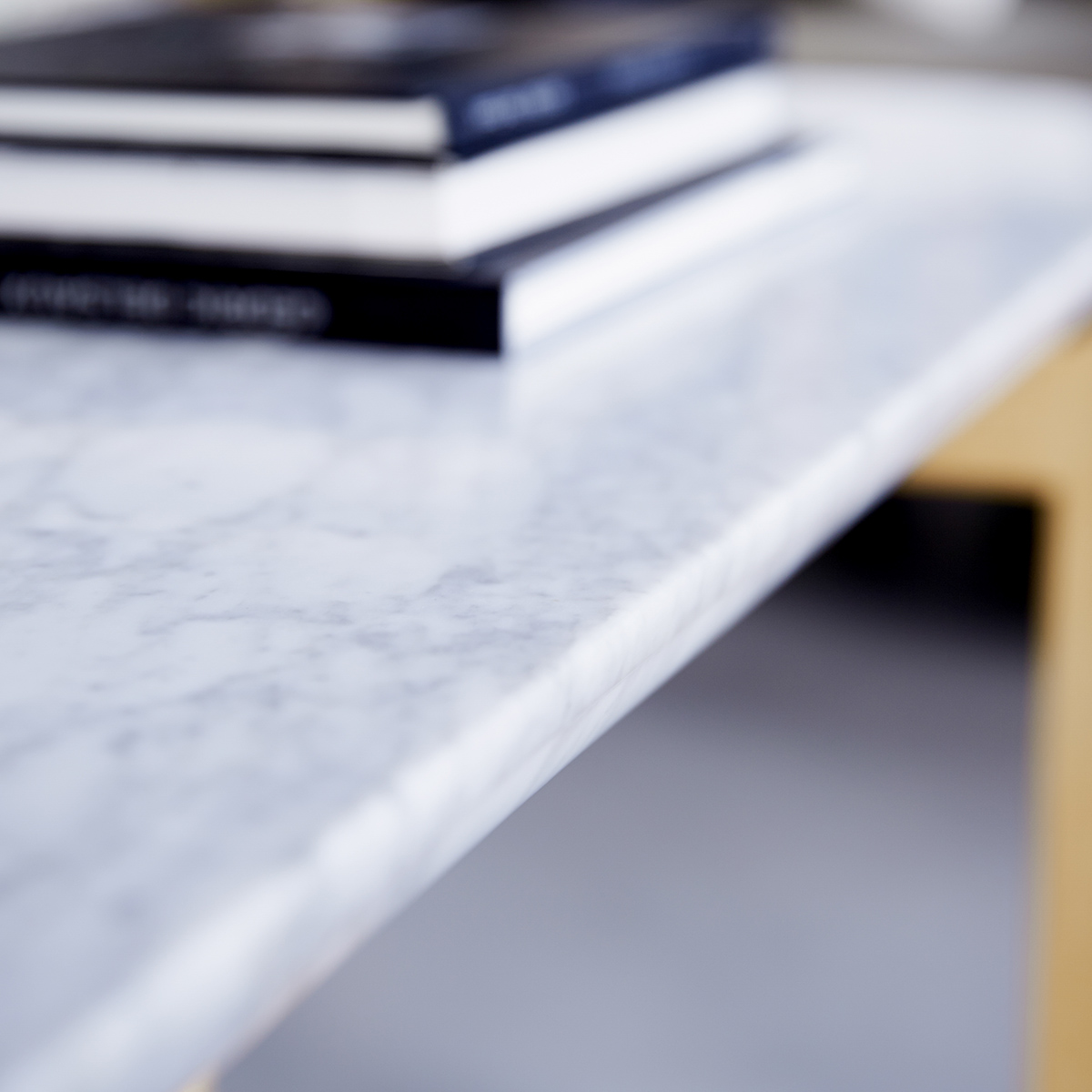 Stoneleaf solid oak and marble Coffee Table 170x45 cm Stoneleaf solid oak and marble Coffee Table 170x45 cm