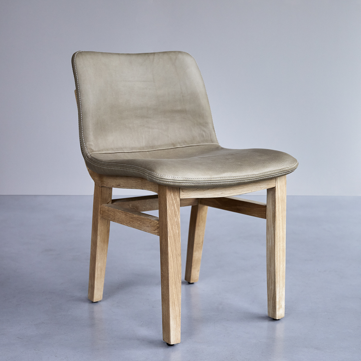 Stuhl aus Eiche Cocoon Cheyenne Stuhl aus Eiche Cocoon Cheyenne
