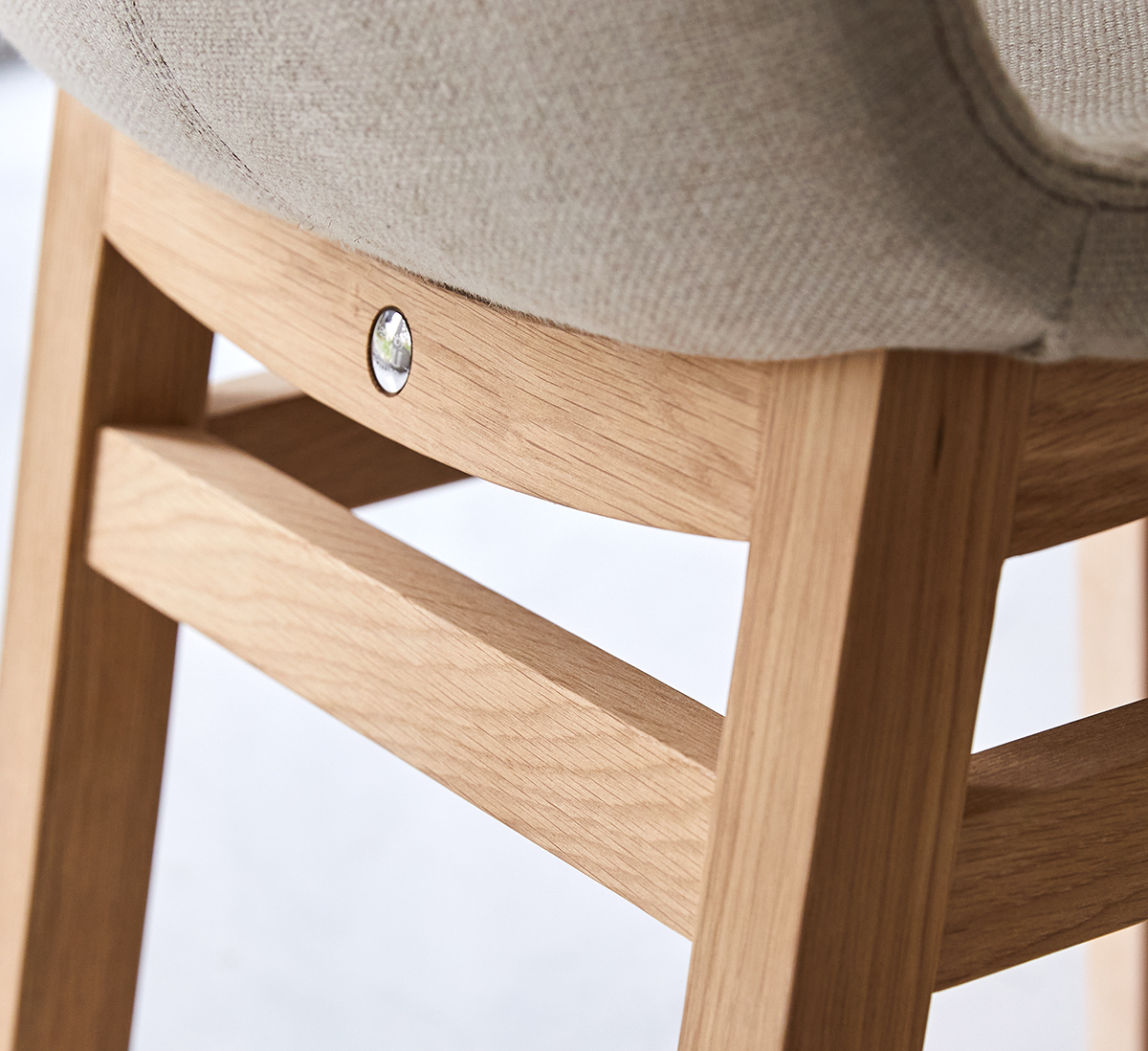 Stuhl Cocoon linen aus Eiche Stuhl Cocoon linen aus Eiche