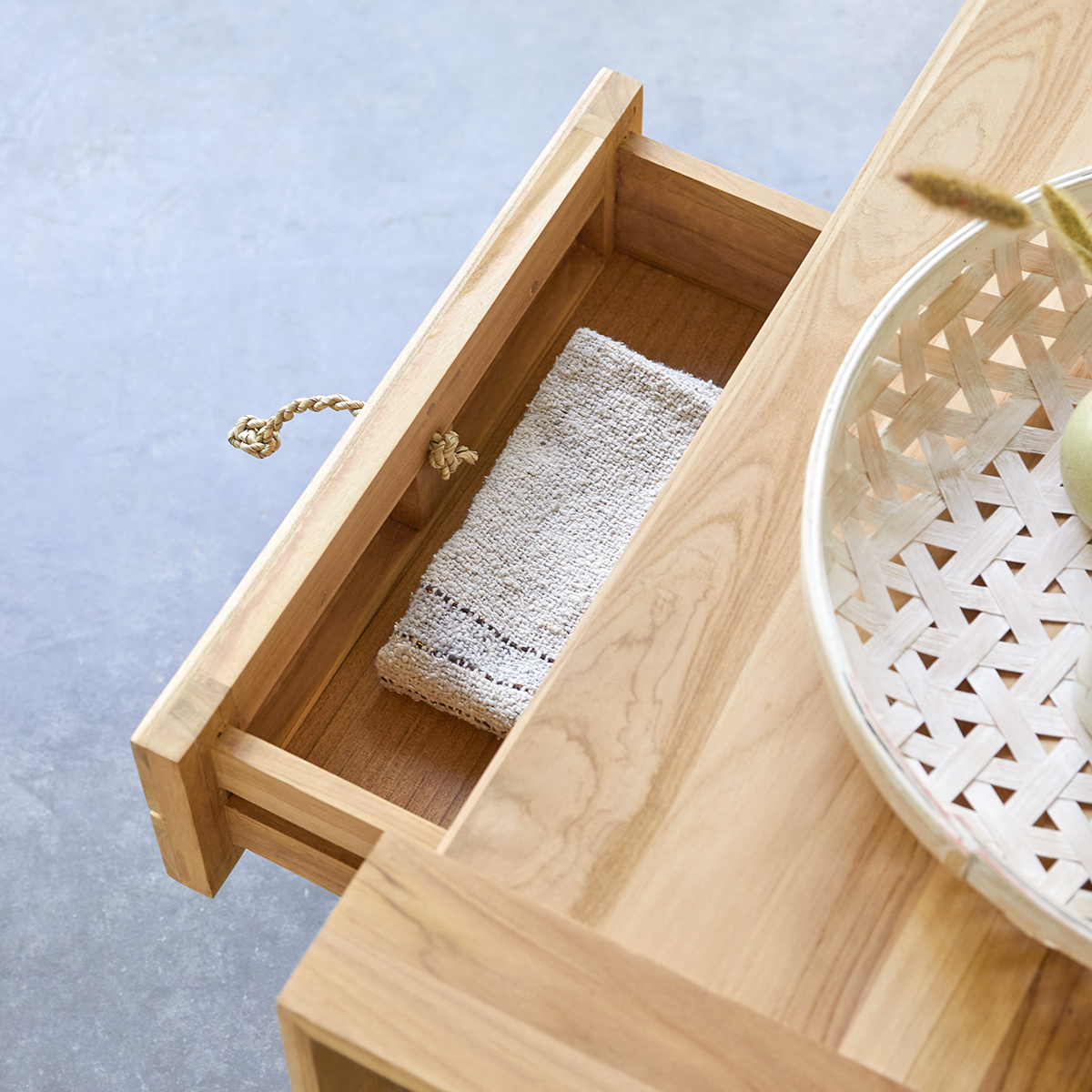 Table basse en teck massif Minimalys Table basse en teck massif Minimalys
