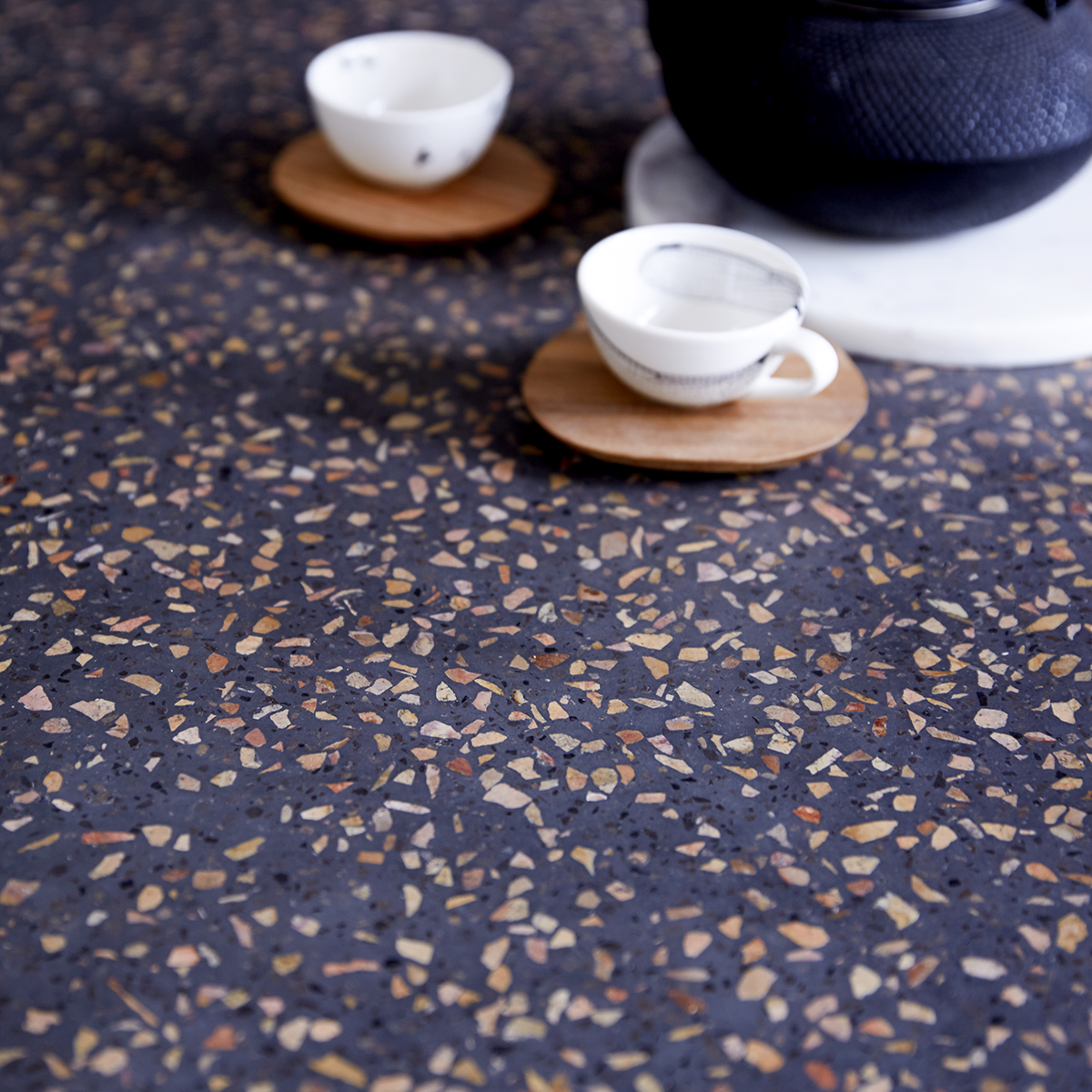 Table en teck et terrazzo 120 Juno Table en teck et terrazzo 120 Juno
