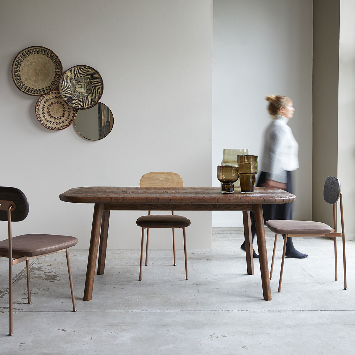 Table Mahkah en chêne massif 180x93 Table Mahkah en chêne massif 180x93