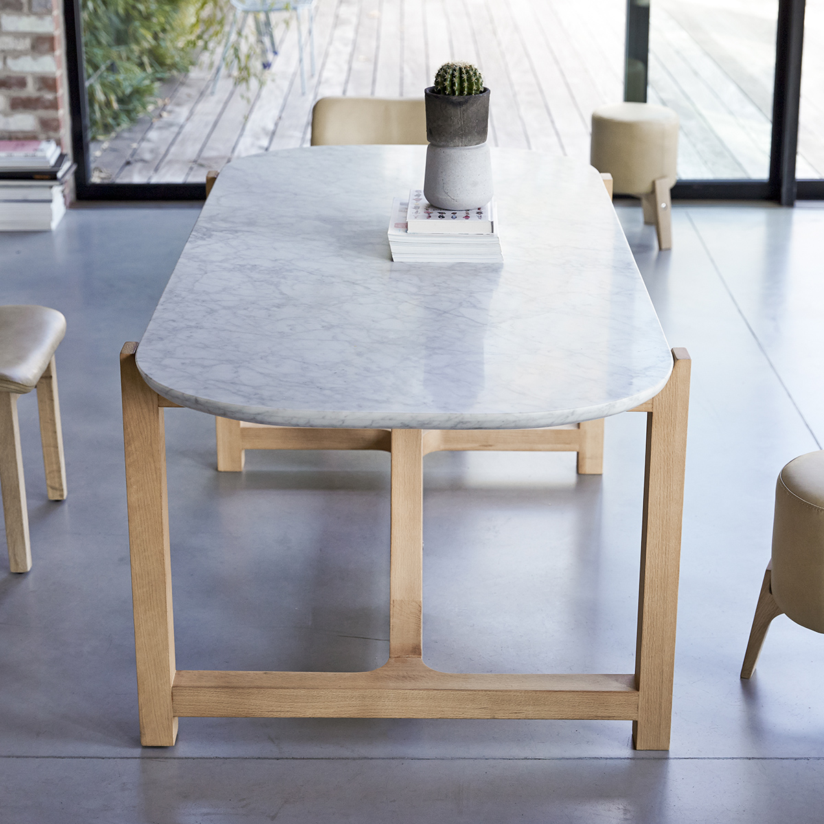 Table Stoneleaf en chêne massif et marbre 180x95 Table Stoneleaf en chêne massif et marbre 180x95