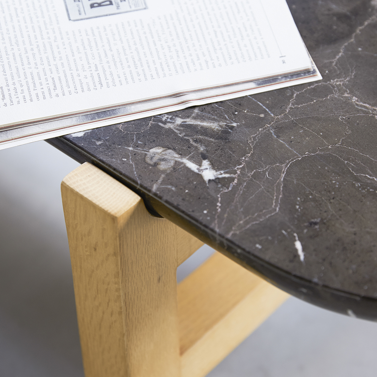 Tavolino in quercia massello e Marmo 130x45 Stoneleaf Tavolino in quercia massello e Marmo 130x45 Stoneleaf