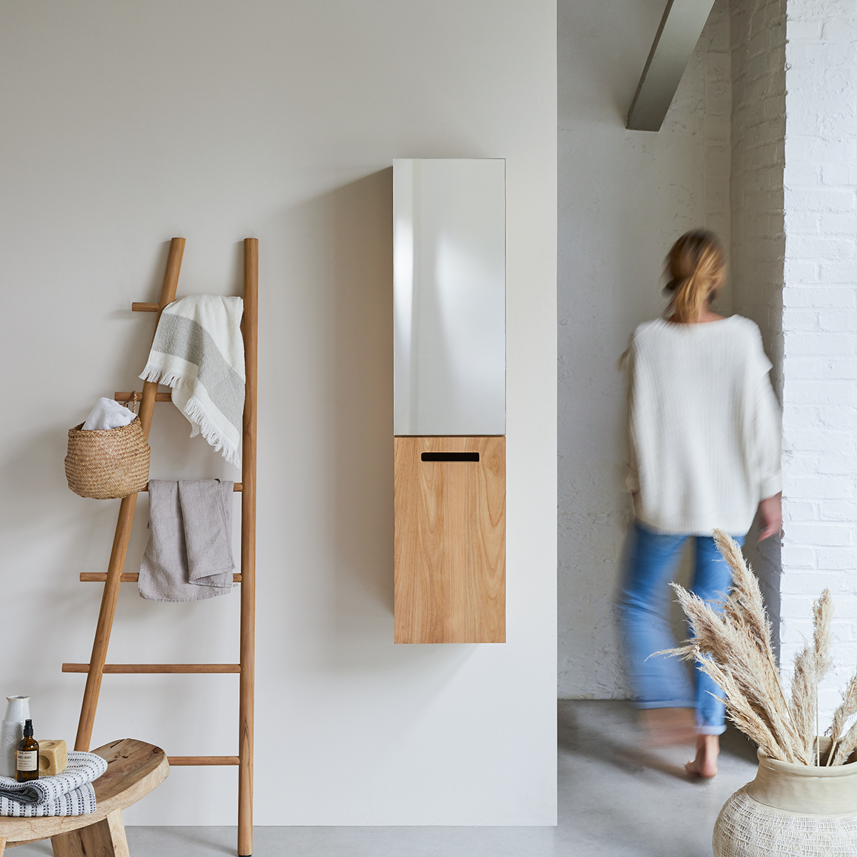 Teak Column Cupboard Mirror 130 Line Teak Column Cupboard Mirror 130 Line