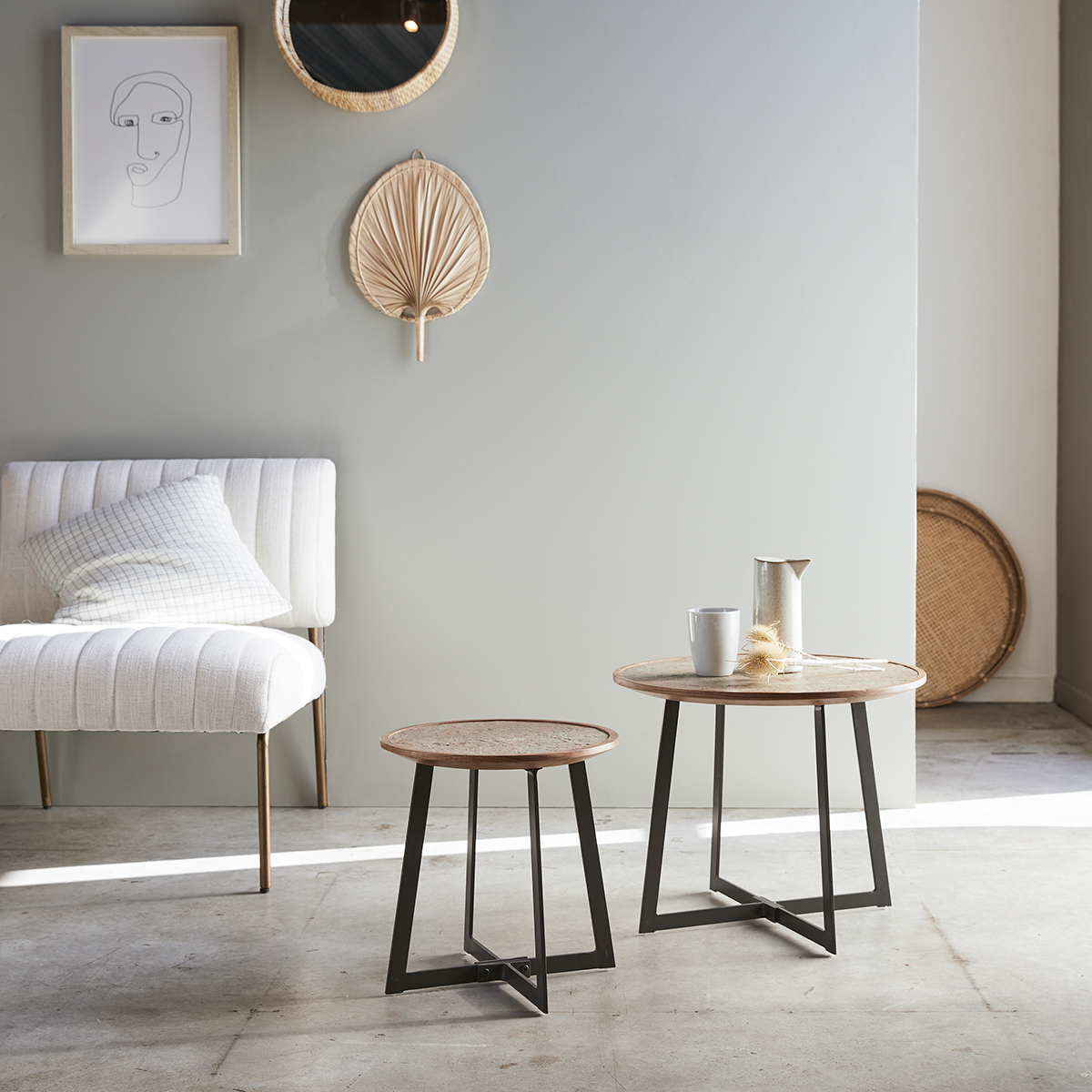 Temis solid acacia nesting tables Temis solid acacia nesting tables