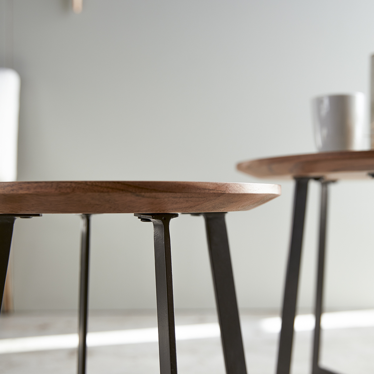 Temis solid acacia nesting tables Temis solid acacia nesting tables