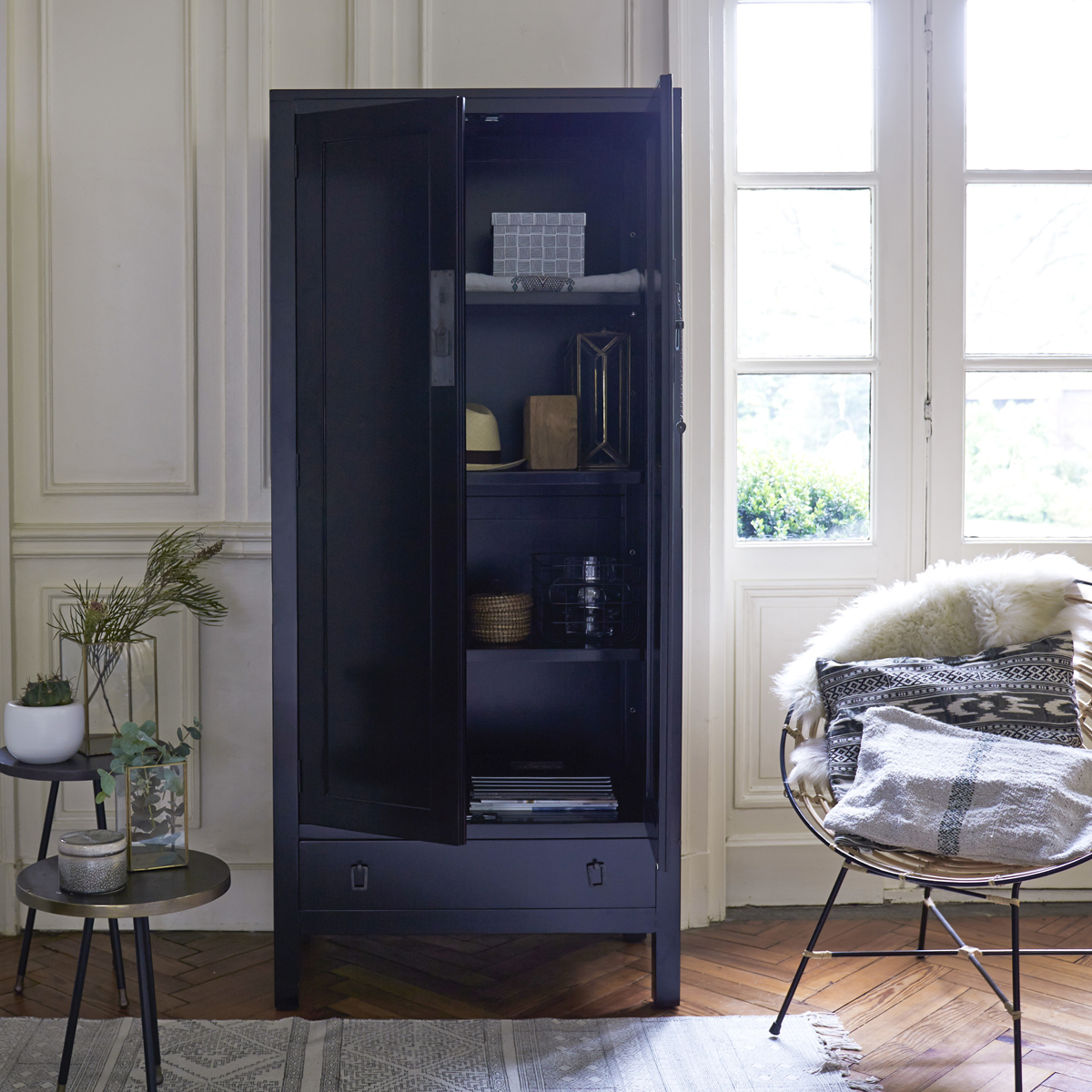 Thaki black mahogany Wardrobe Thaki black mahogany Wardrobe