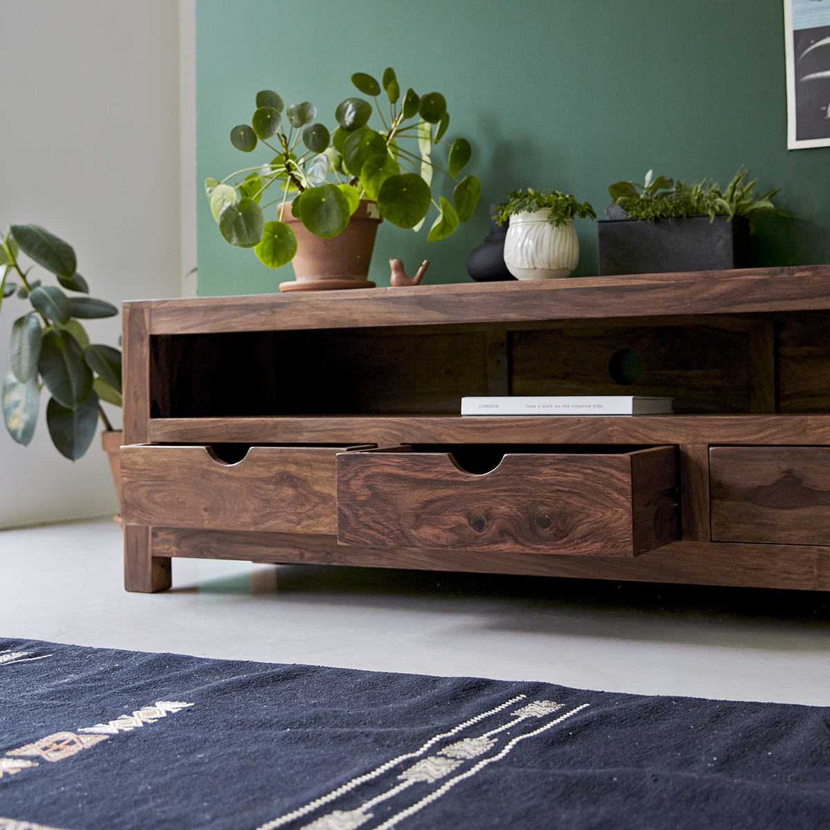 TV Schrank aus massivem Palisanderholz Oliver 200 cm TV Schrank aus massivem Palisanderholz Oliver 200 cm