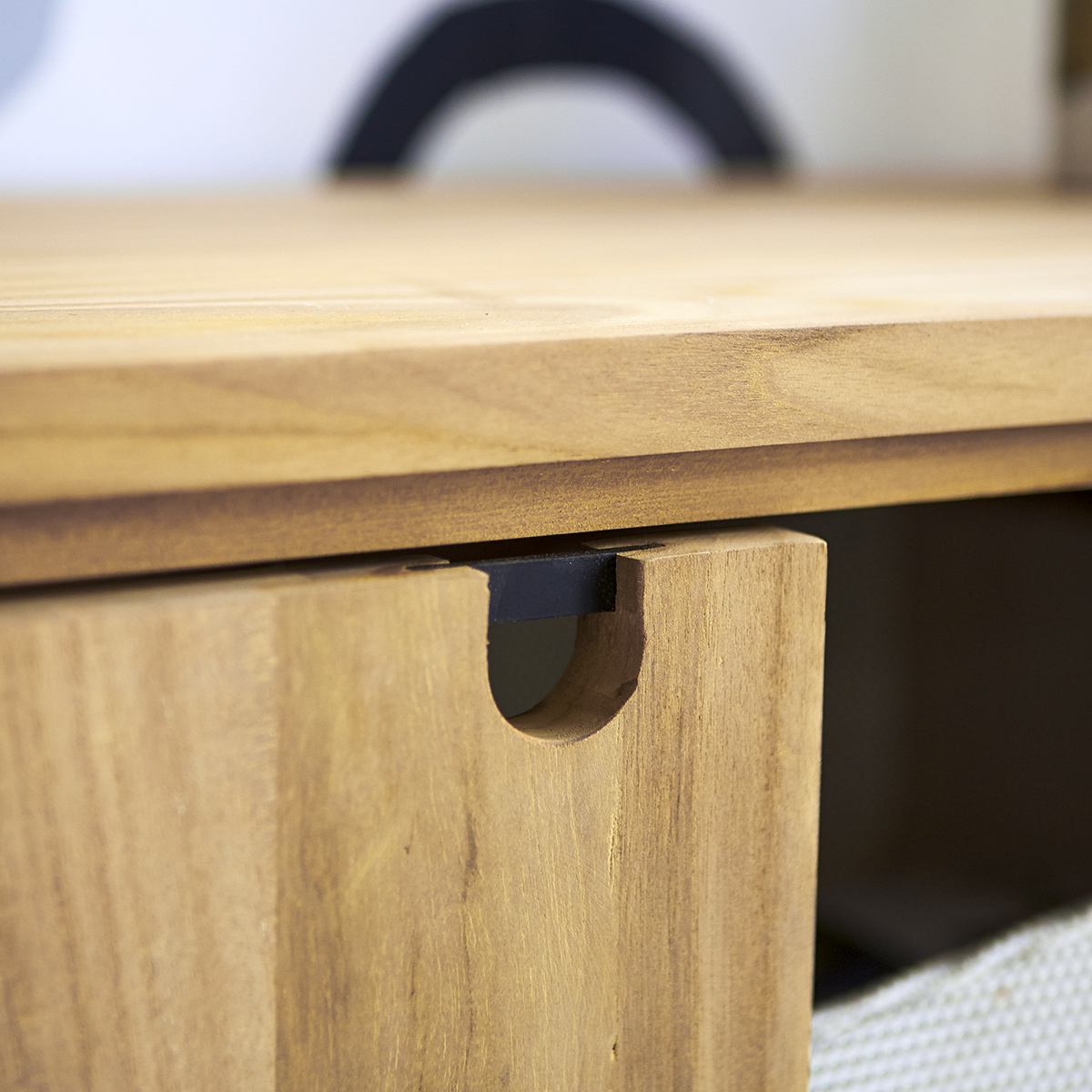 TV Schrank aus massivem Teakholz Jonàk 140 cm TV Schrank aus massivem Teakholz Jonàk 140 cm