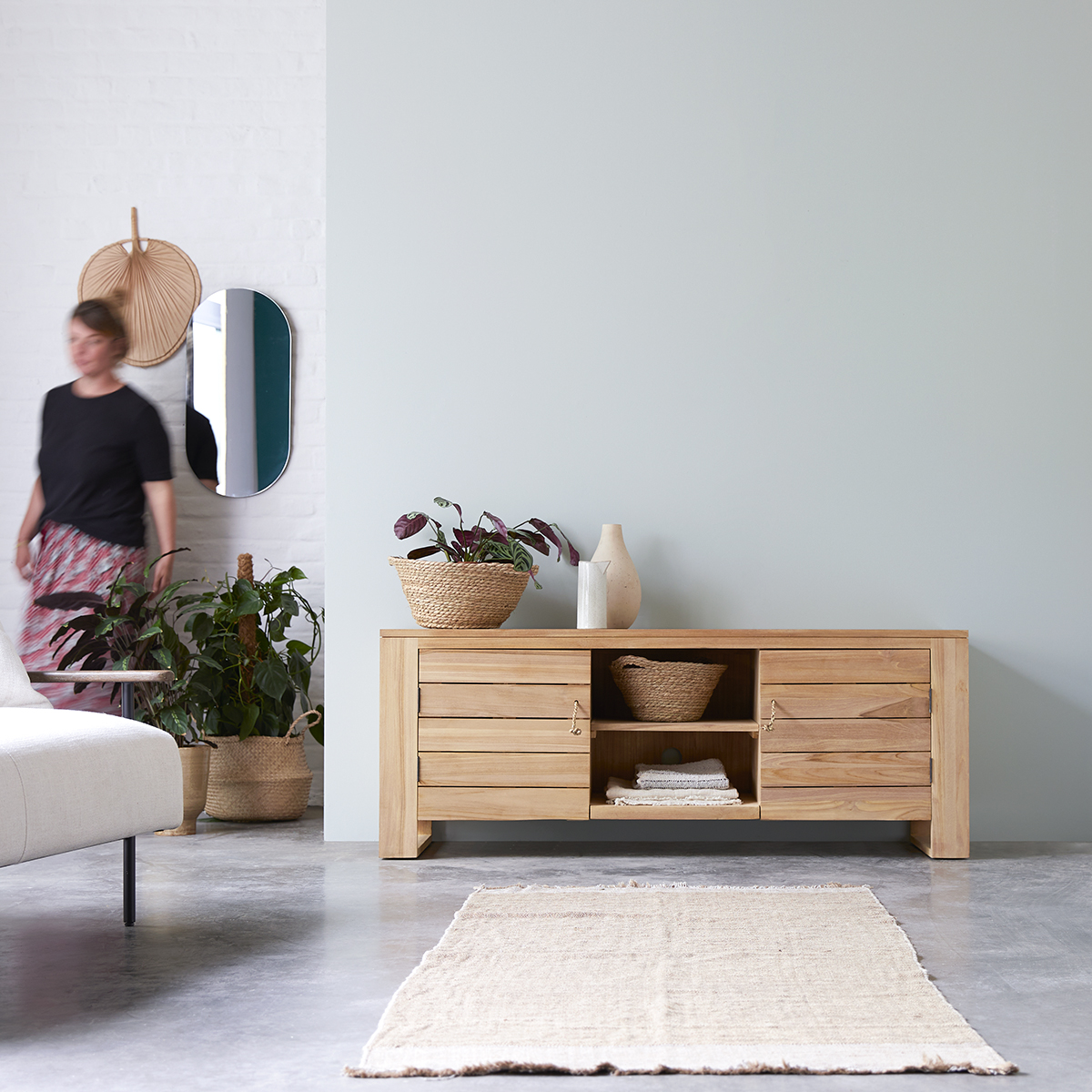 TV Schrank aus massivem Teakholz Minimalys 155 cm TV Schrank aus massivem Teakholz Minimalys 155 cm