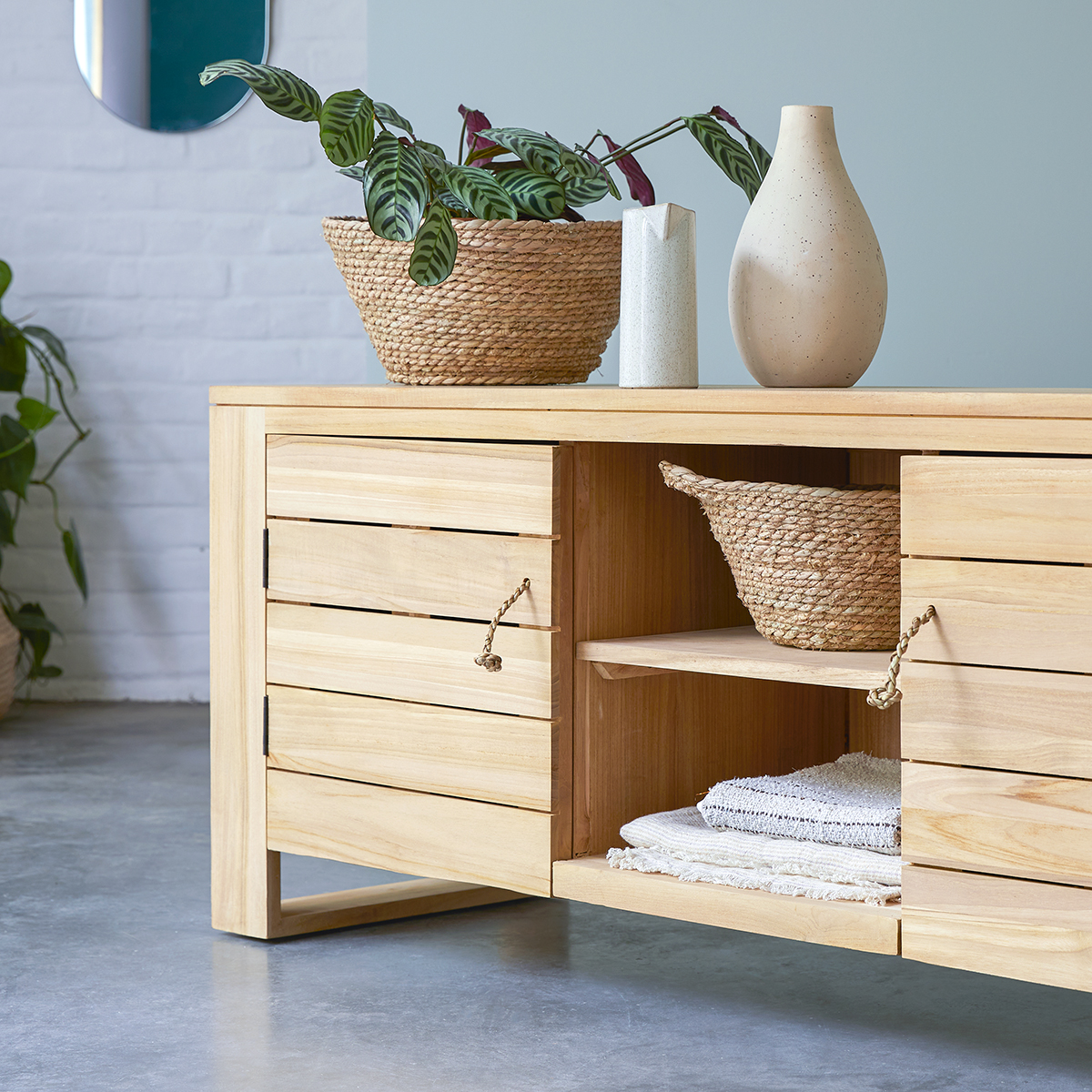 TV Schrank aus massivem Teakholz Minimalys 155 cm TV Schrank aus massivem Teakholz Minimalys 155 cm