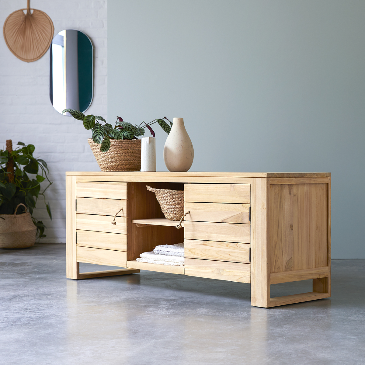 TV Schrank aus massivem Teakholz Minimalys 155 cm TV Schrank aus massivem Teakholz Minimalys 155 cm