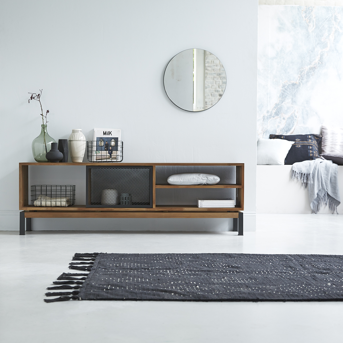 TV Schrank aus massivem Teakholz und Metall Bebop black 170 cm TV Schrank aus massivem Teakholz und Metall Bebop black 170 cm