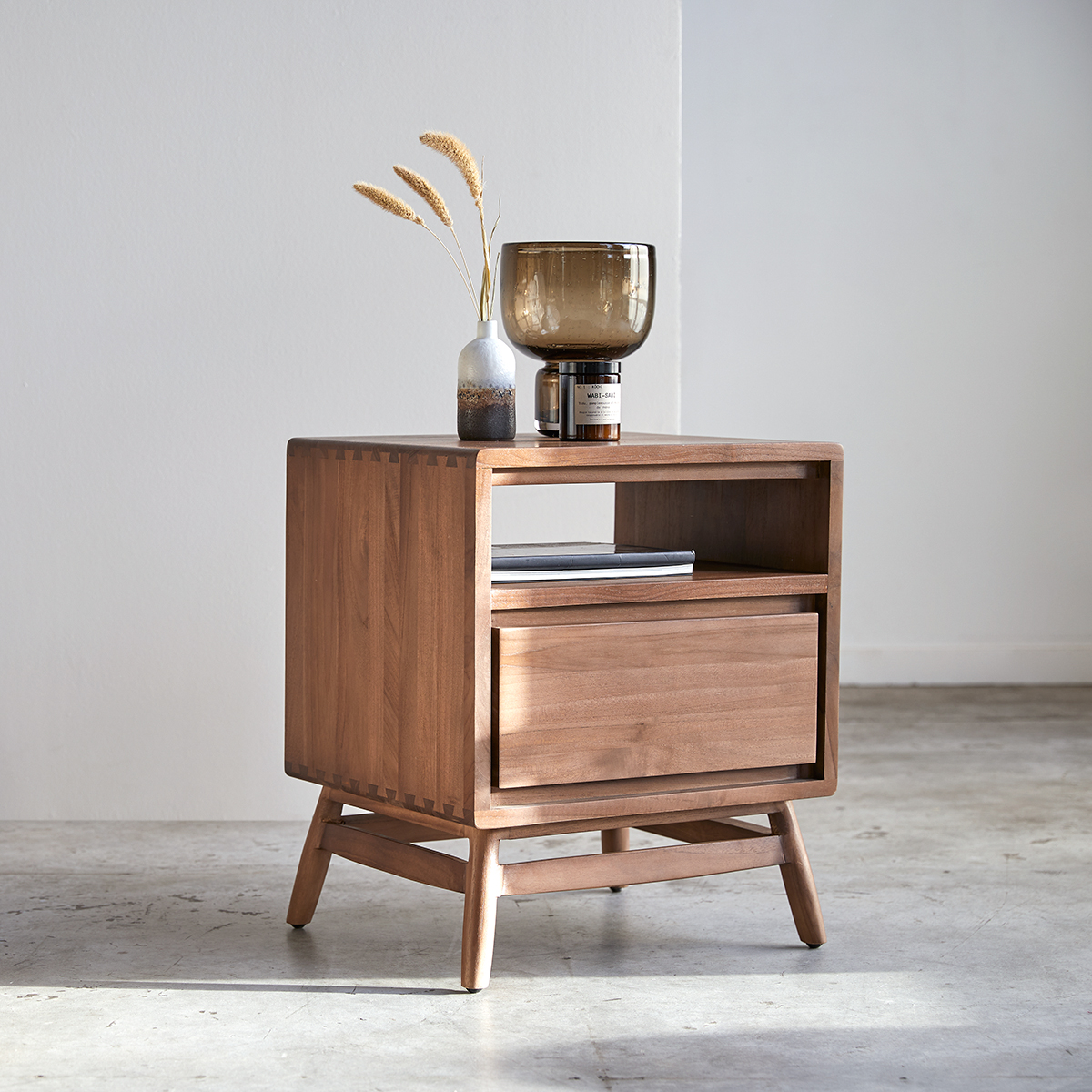 Twist solid teak Bedside Table Twist solid teak Bedside Table