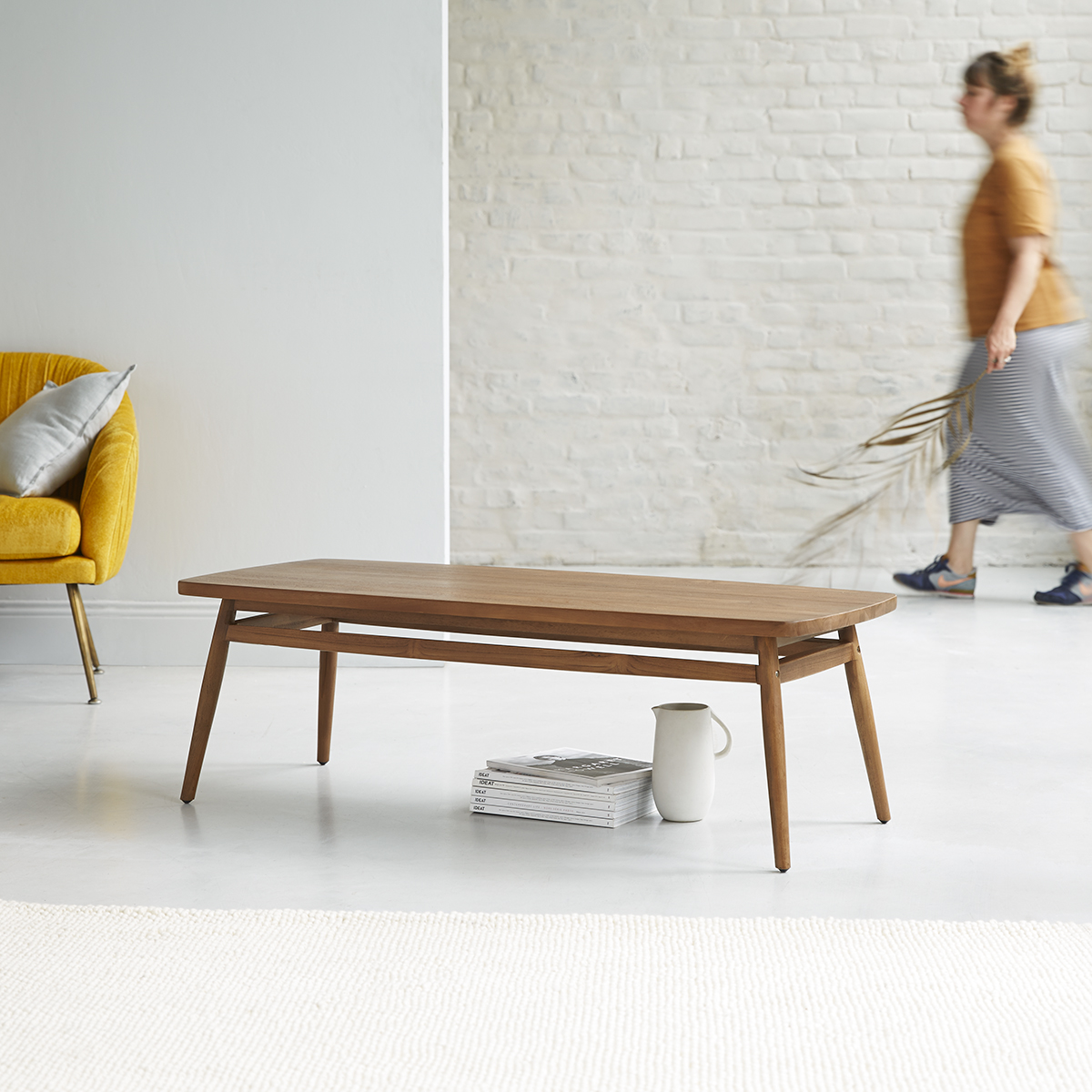 Twist solid teak Coffee Table Twist solid teak Coffee Table