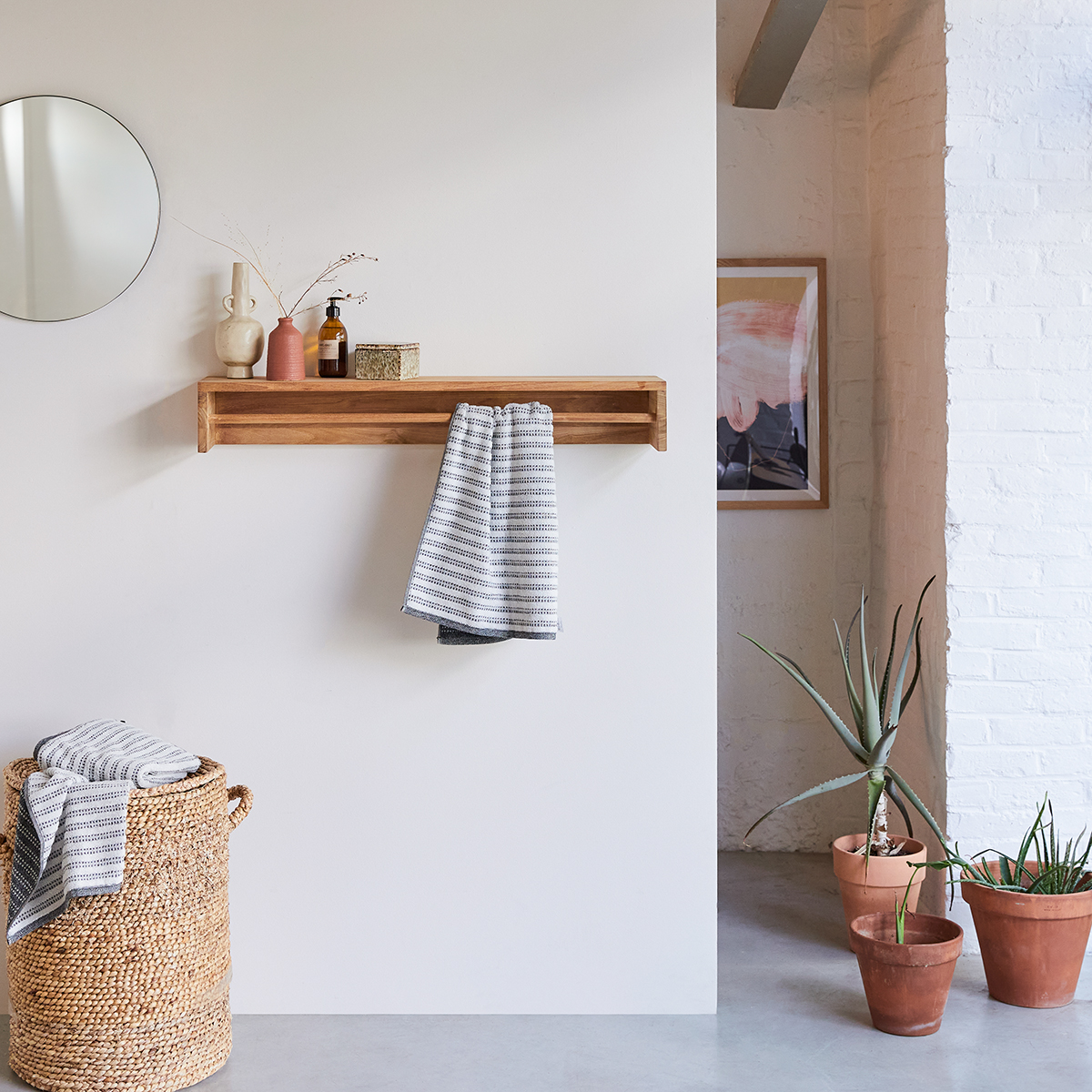 Ugo Teak Wall Shelf 100 Ugo Teak Wall Shelf 100