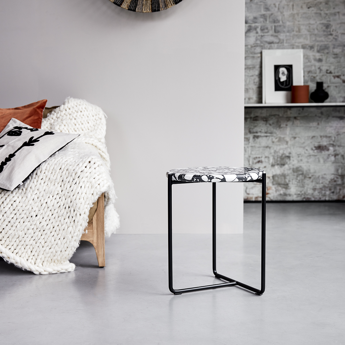 Unik metal and stones Side table Unik metal and stones Side table