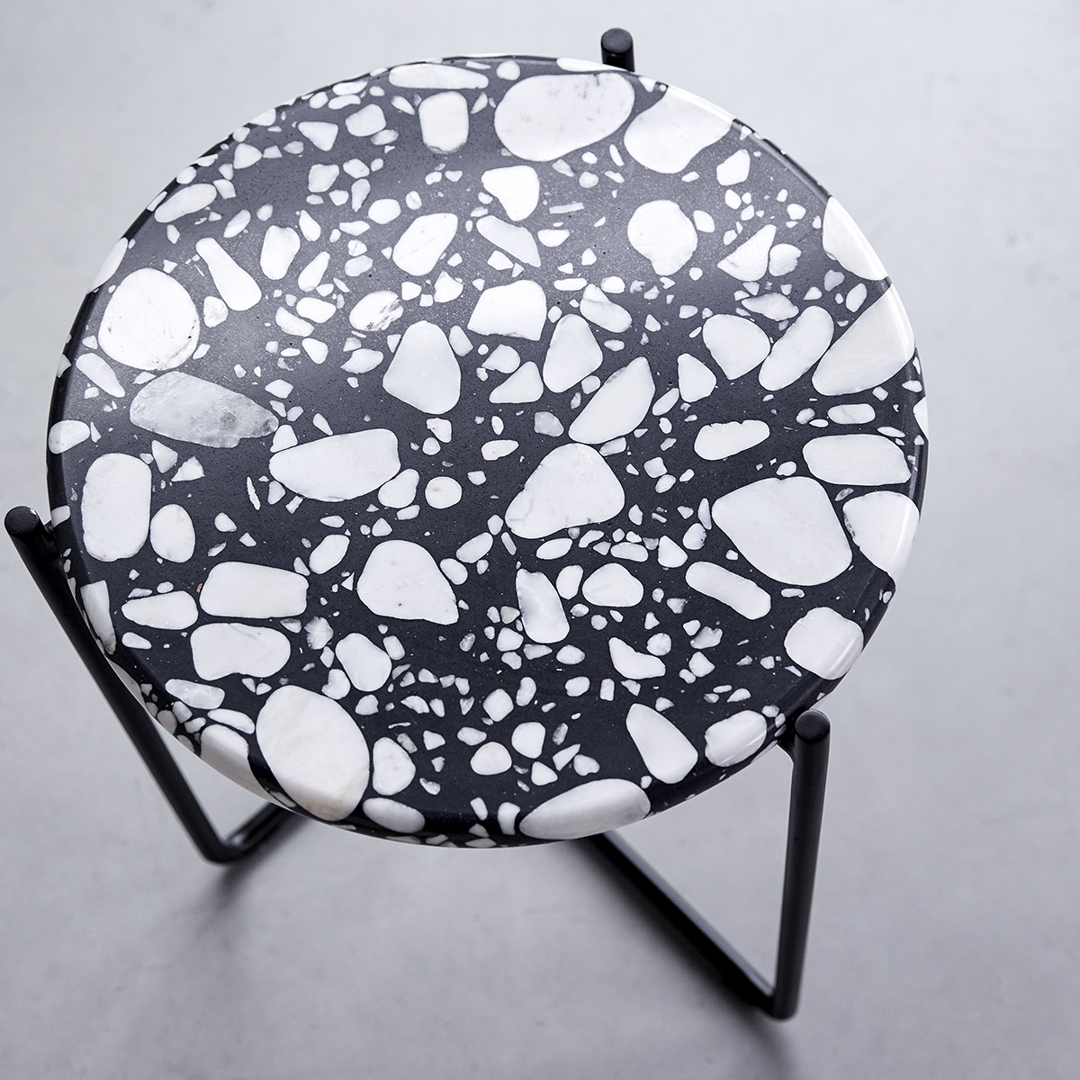 Unik metal and stones Side table Unik metal and stones Side table