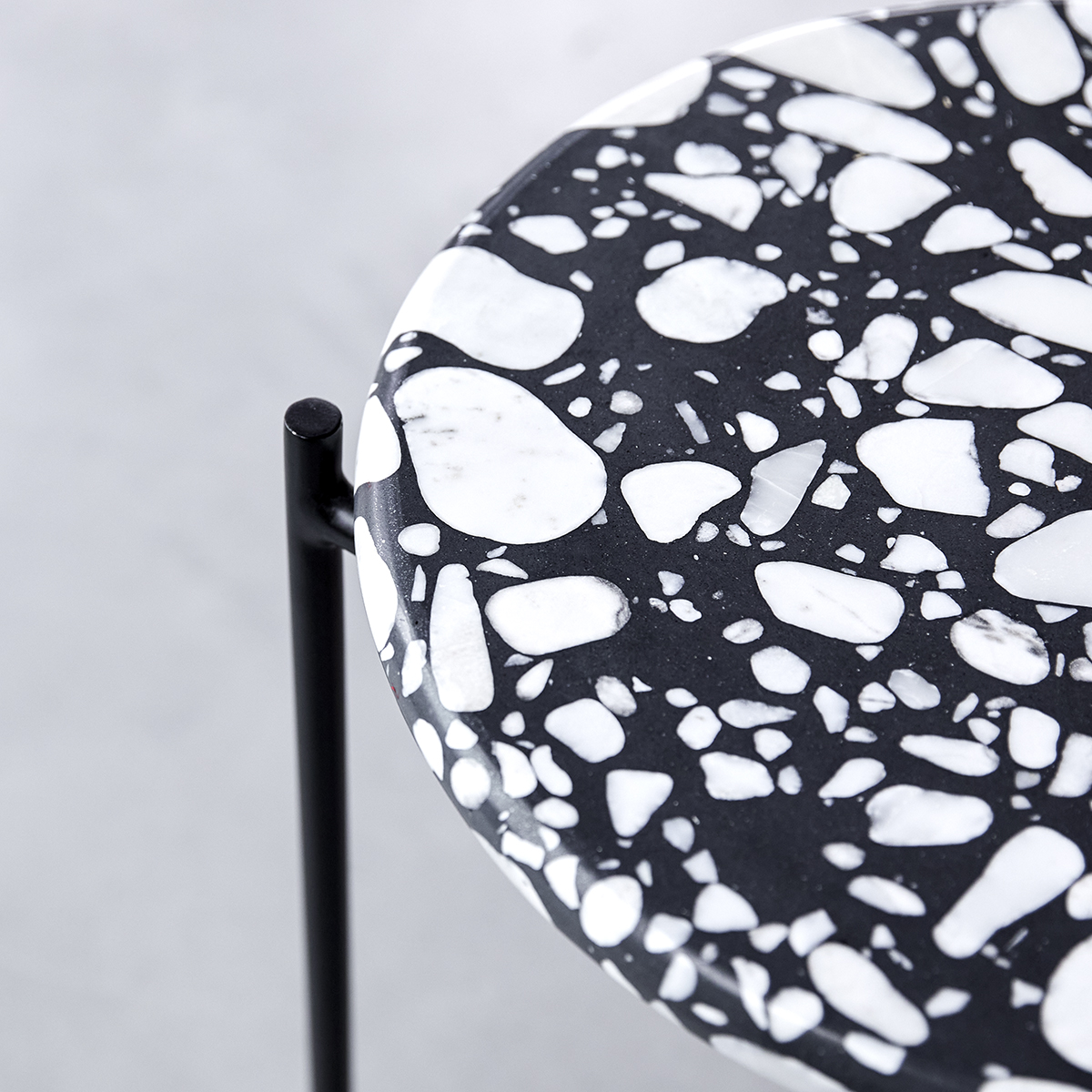 Unik metal and stones Side table Unik metal and stones Side table