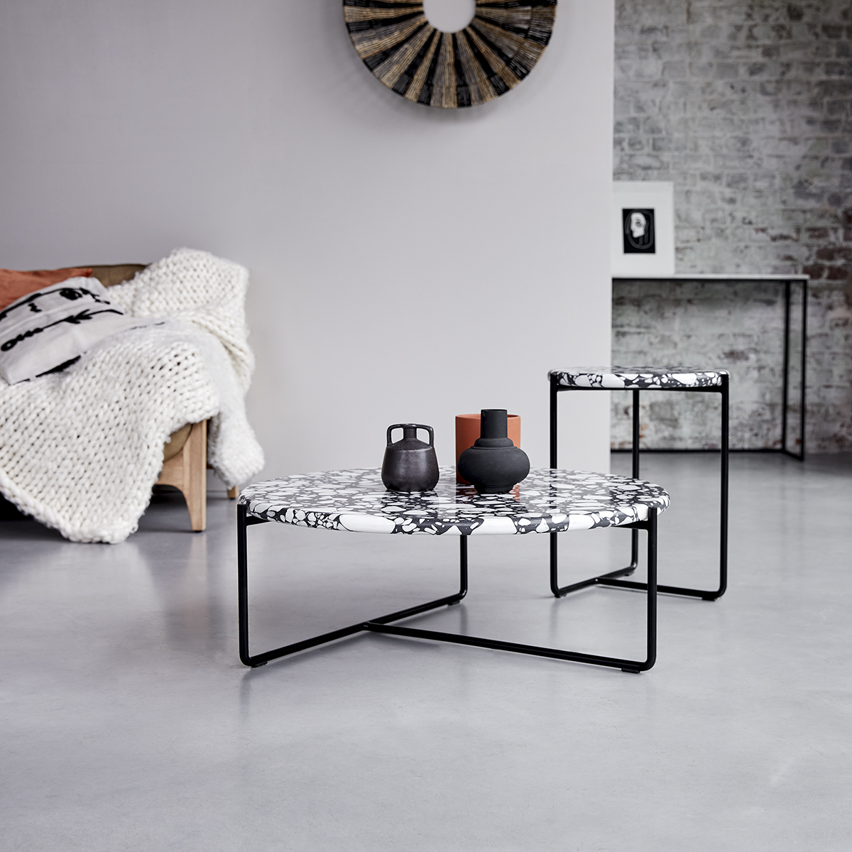Unik stone and metal Coffee Table Unik stone and metal Coffee Table