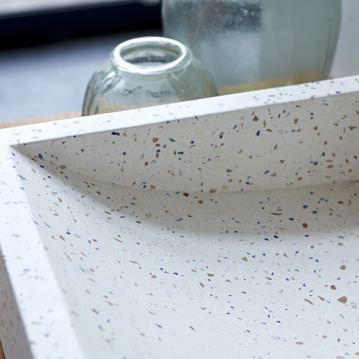 Vasque en terrazzo Pegase confetti Vasque en terrazzo Pegase confetti