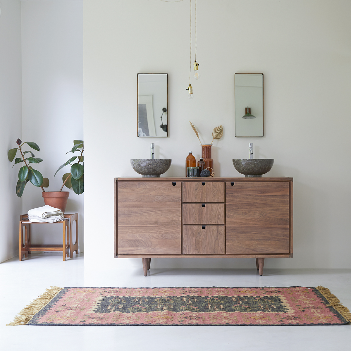 Waschtisch aus Nussbaum 145 Jonàk Walnut Waschtisch aus Nussbaum 145 Jonàk Walnut