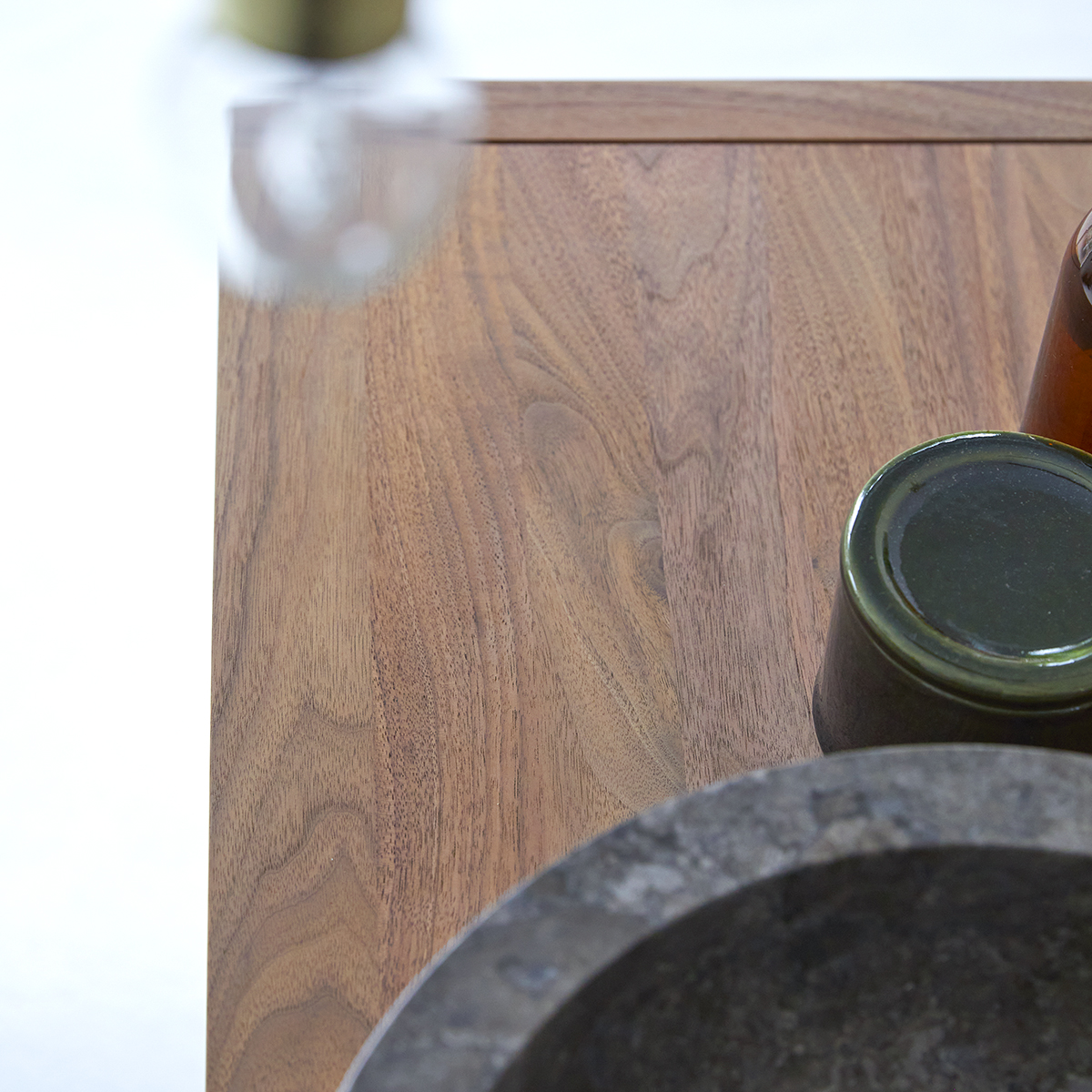 Waschtisch aus Nussbaum 95 Jonàk Walnut Waschtisch aus Nussbaum 95 Jonàk Walnut
