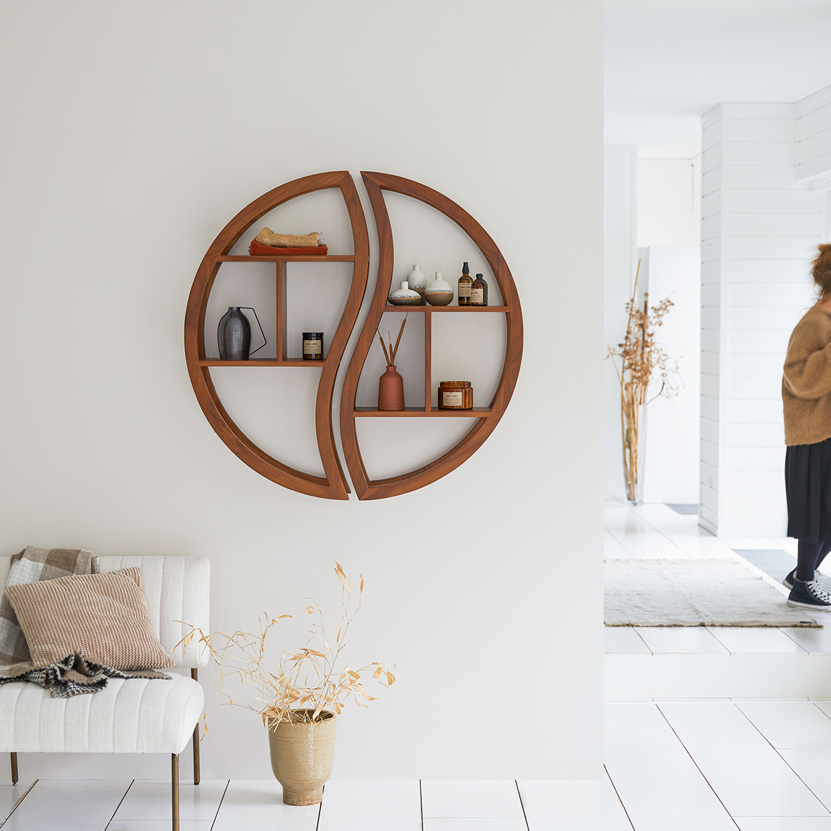Ying Yang solid teak Wall Shelf 100 Ying Yang solid teak Wall Shelf 100