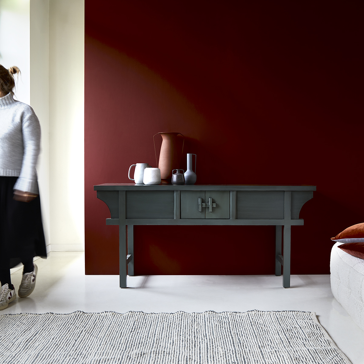 Zhang Pine Console 170 Zhang Pine Console 170