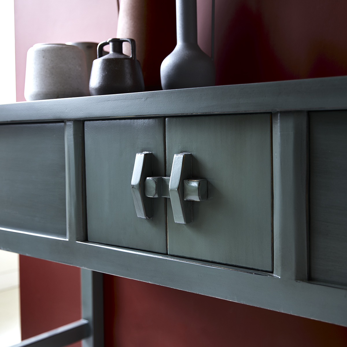 Zhang Pine Console 170 Zhang Pine Console 170